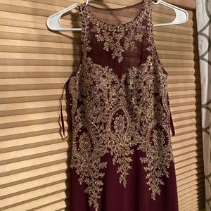 Maroon dress for any cocktail attire event
